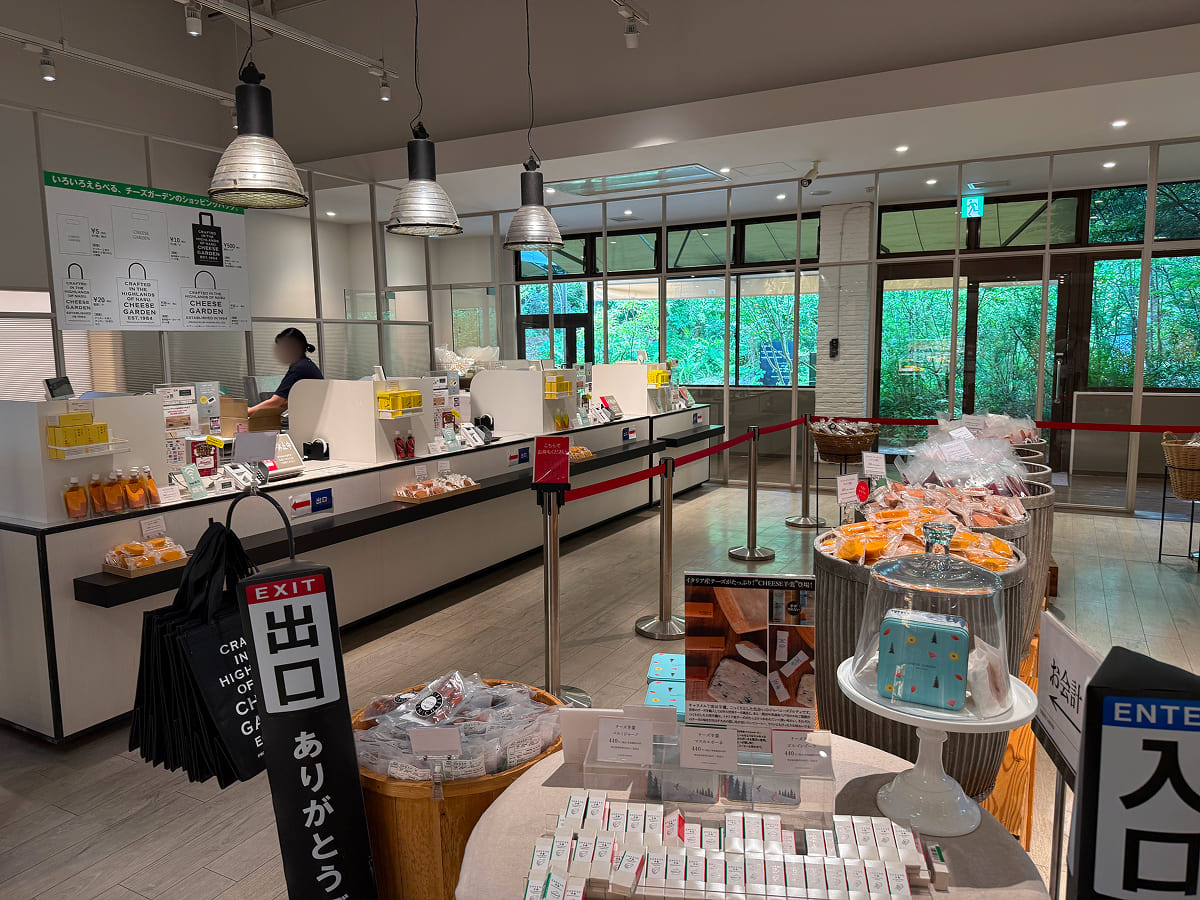 チーズガーデン那須本店 レジカウンター