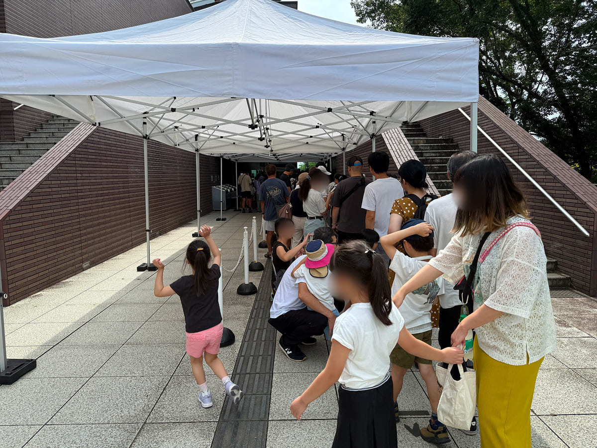 茨城県自然博物館 開館前の混雑の様子
