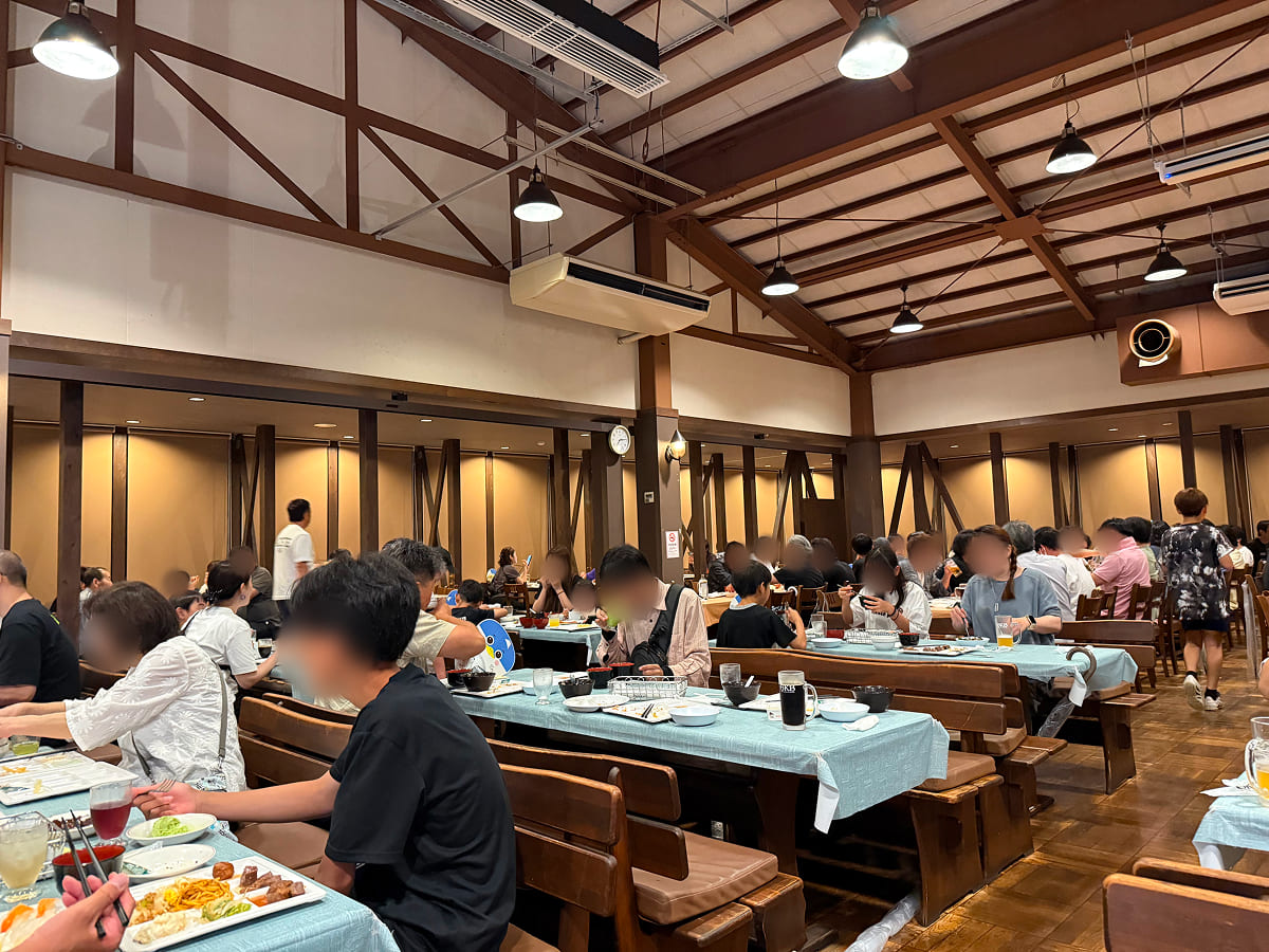 御殿場高原時之栖 バイキングレストラン麦畑の混雑の様子