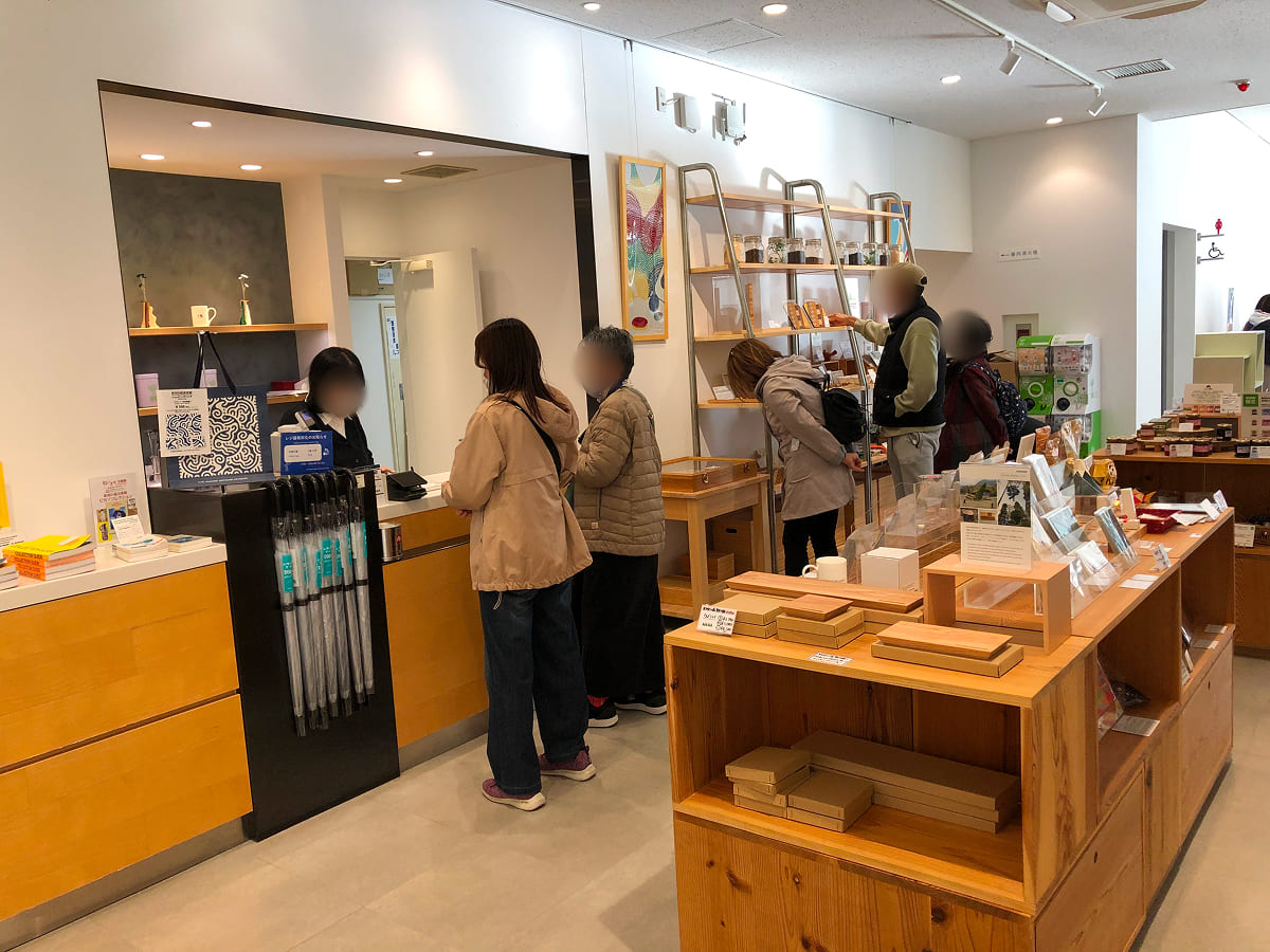 彫刻の森美術館 ミュージアムカフェのお土産ショップ